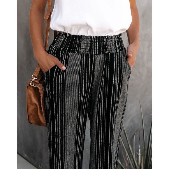 Sold Out Vici Pants - Picture 3 of 3